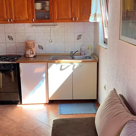 Cozy Dorina For 2 With A Fireplace Appartement