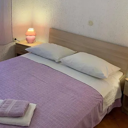 Cozy Dorina For 2 With A Fireplace Appartement *